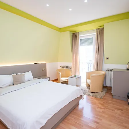 Apartamento Kalanj I Sobe *