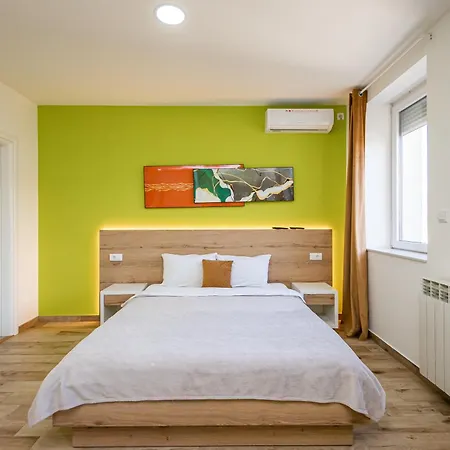 Kalanj I Sobe Apartamento *