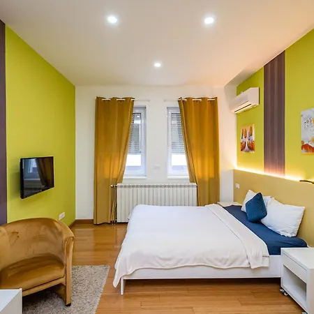 Kalanj I Sobe * Belgrado