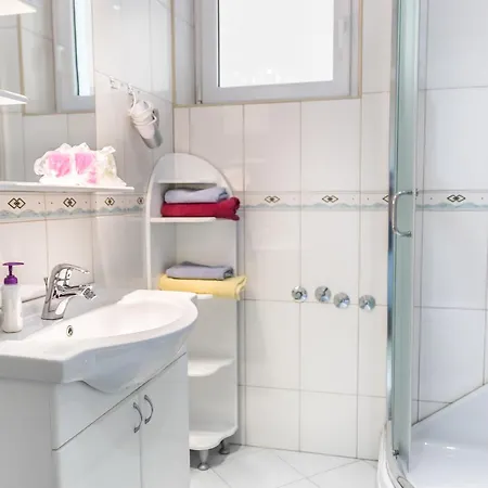 Apartamento Kalanj I Sobe