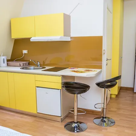 Kalanj I Sobe Belgrado