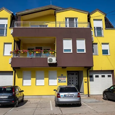 Apartamento Kalanj I Sobe